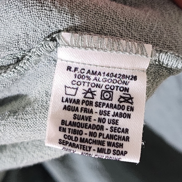 Oh My Gauze Green V-Neck Top - Picture 5 of 5